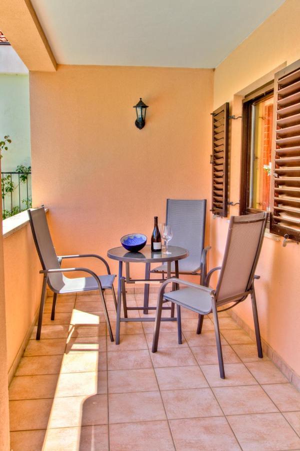 Villa Dolce Vita **** Premantura Ngoại thất bức ảnh